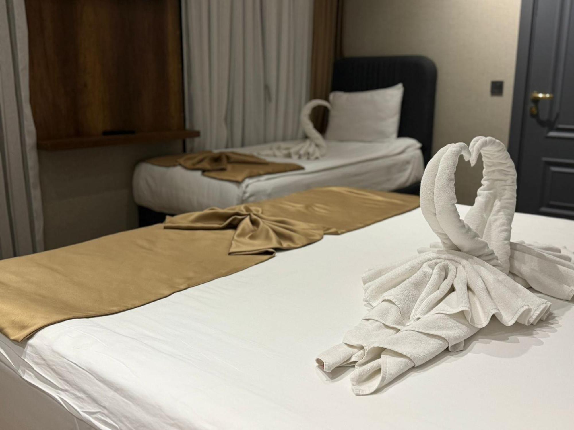 The Omiya Hotel Istanbul Bagian luar foto