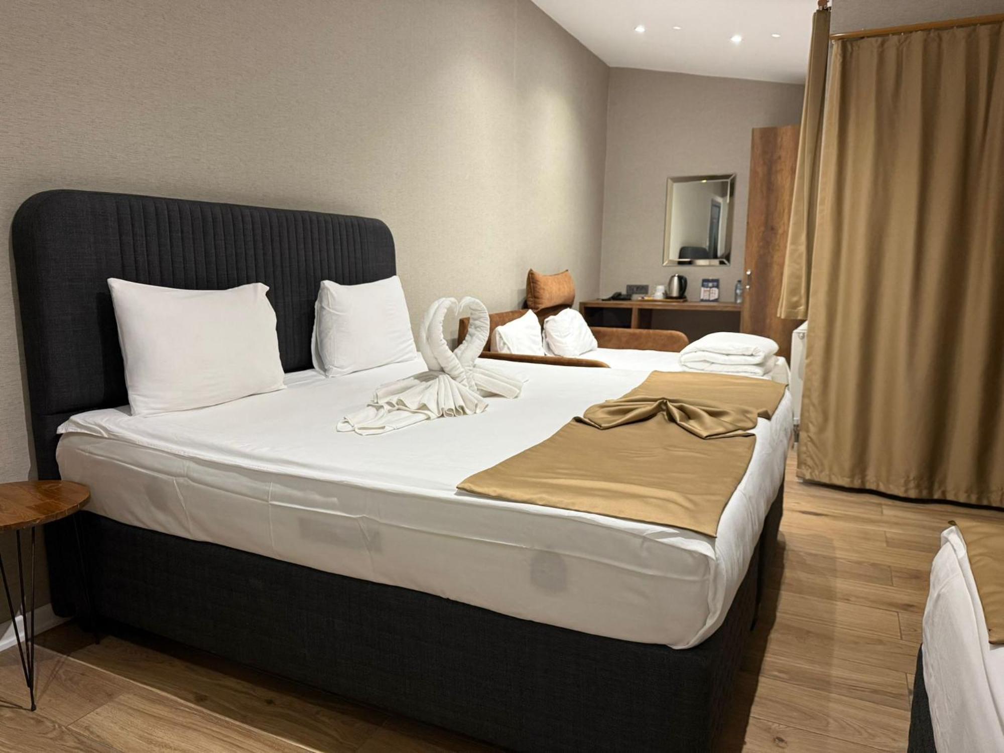 The Omiya Hotel Istanbul Bagian luar foto