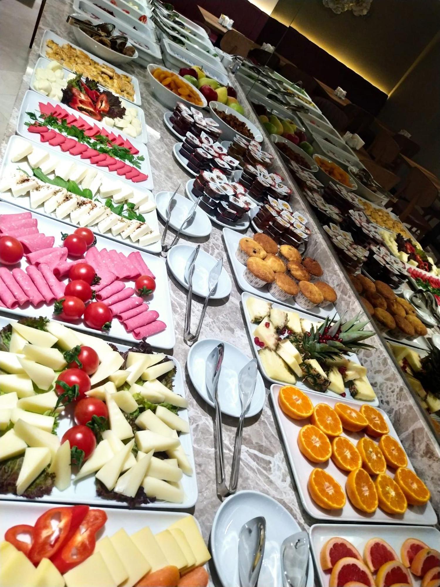 The Omiya Hotel Istanbul Bagian luar foto