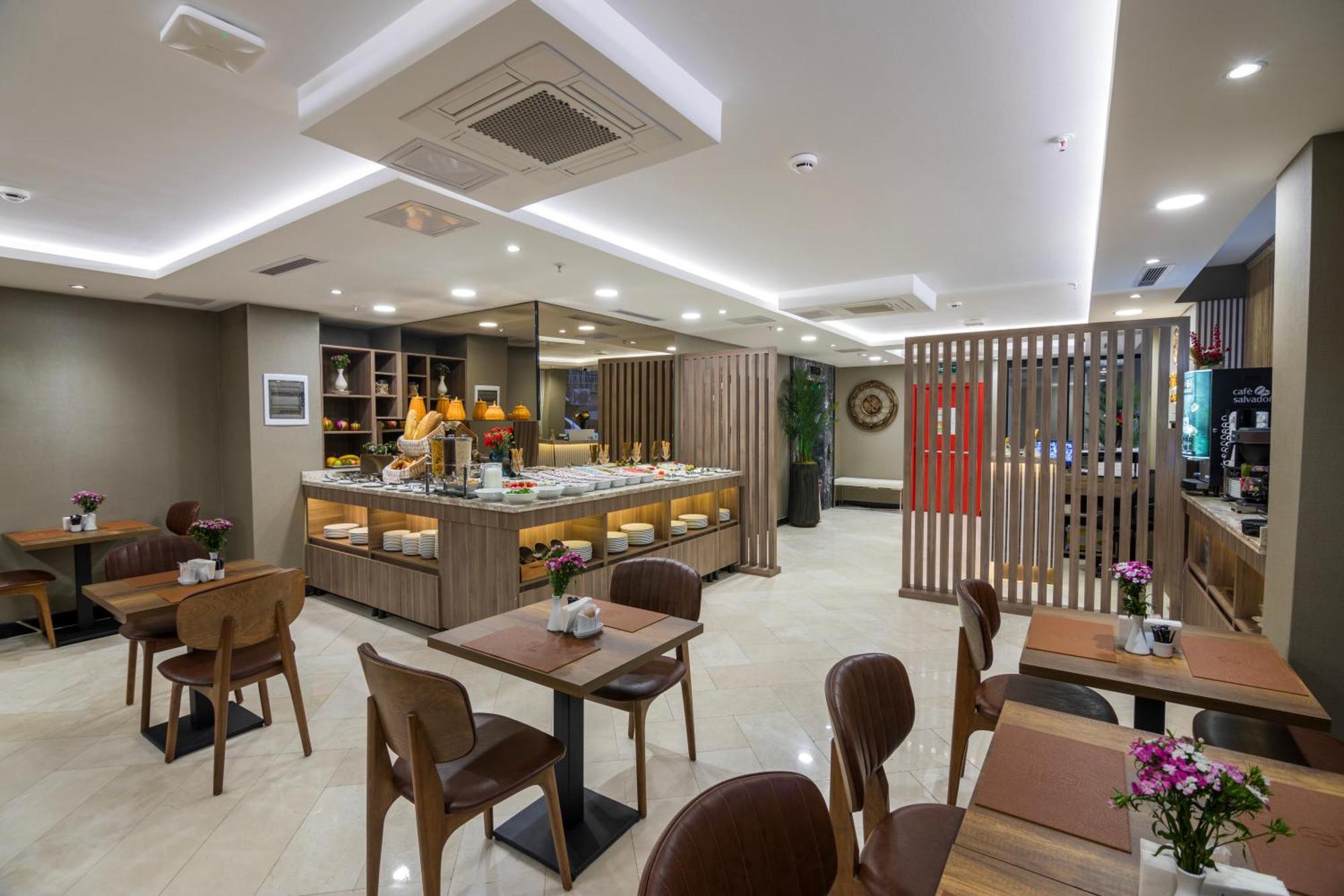 The Omiya Hotel Istanbul Bagian luar foto
