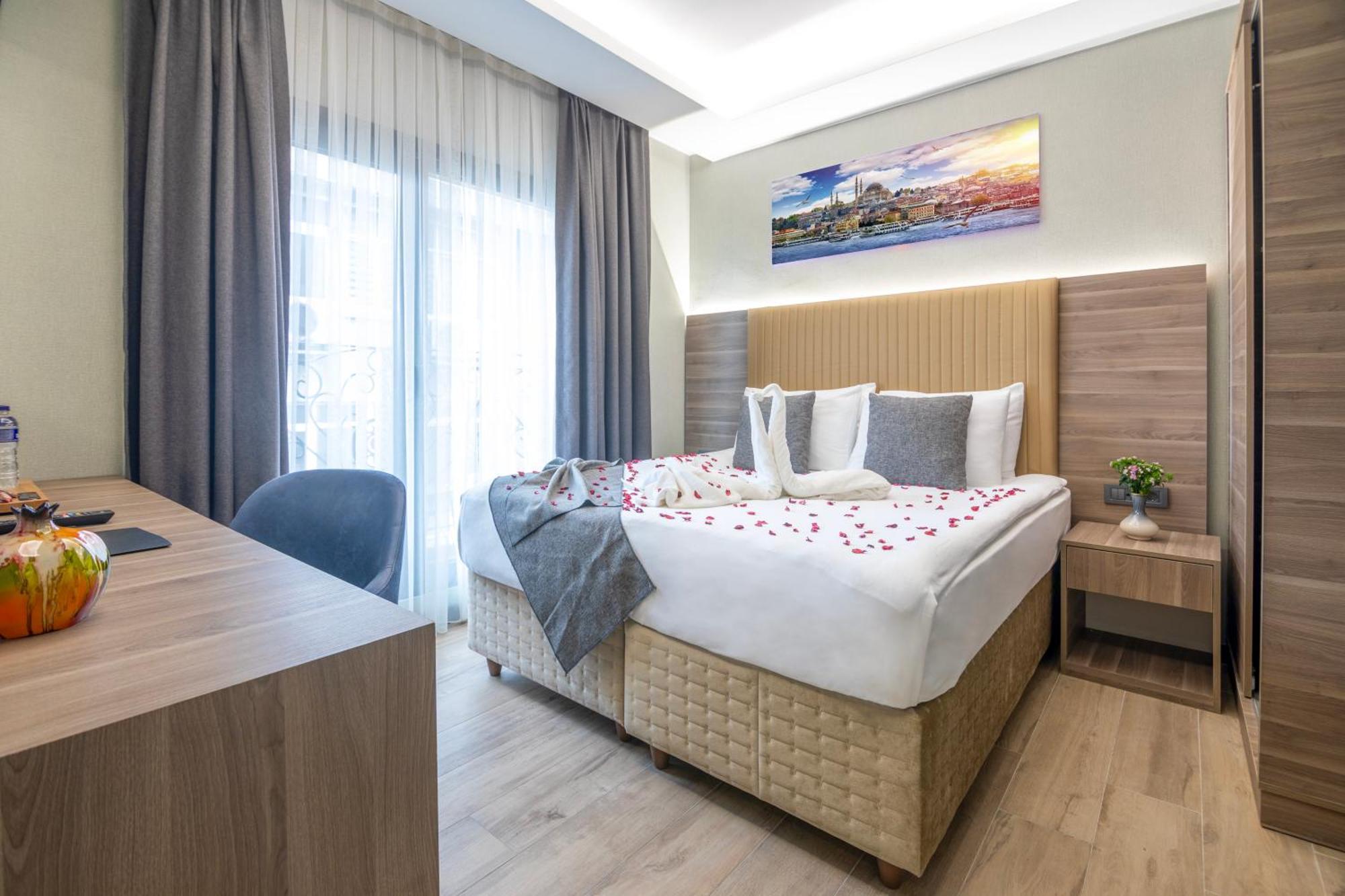 The Omiya Hotel Istanbul Bagian luar foto